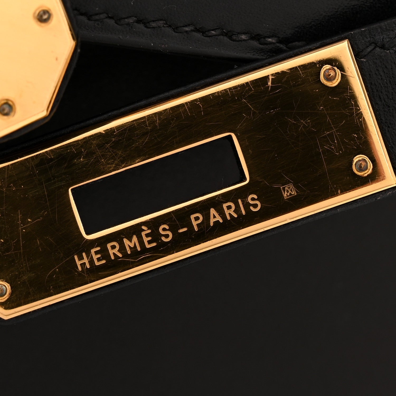 HERMES KELLY 32 SELLIER BLACK SOMBRERO GOLD HARDWARE