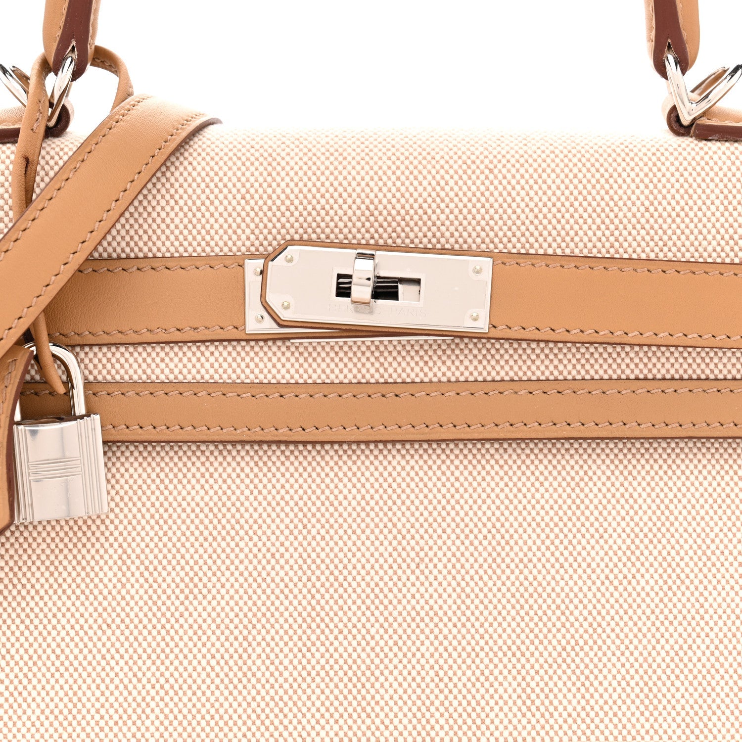HERMES KELLY 28 SELLIER ECRU BISCUIT TOILE H / SWIFT SILVER HARDWARE