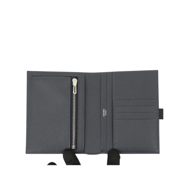 エルメス ベアン コンパクトウォレット Bleu Nuit マダム シルバー金具 
