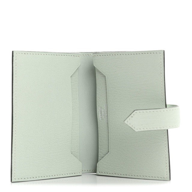 HERMES BEARN CARD HOLDER WALLET VERT PEPPERMINT CHEVRE SILVER HARDWARE