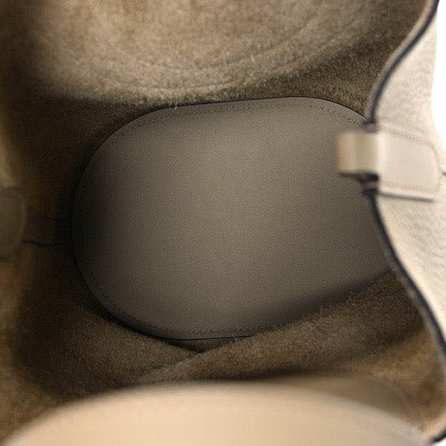 エルメス インザループ 18 ベージュマルファ トリヨンクレマンス スイフト ゴールド金具 HERMES IN-THE-LOOP 18 BEIGE MARFA TAURILLON CLEMENCE SWIFT GOLD HARDWARE【中古】