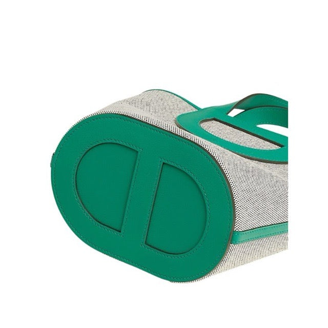 エルメス インザループ 18 エクリュ ヴェールヴェルティゴ トワルアッシュ スイフト シルバー金具 HERMES IN-THE-LOOP 18 ECRU VERT VERTIGO TOILE H SWIFT SILVER HARDWARE