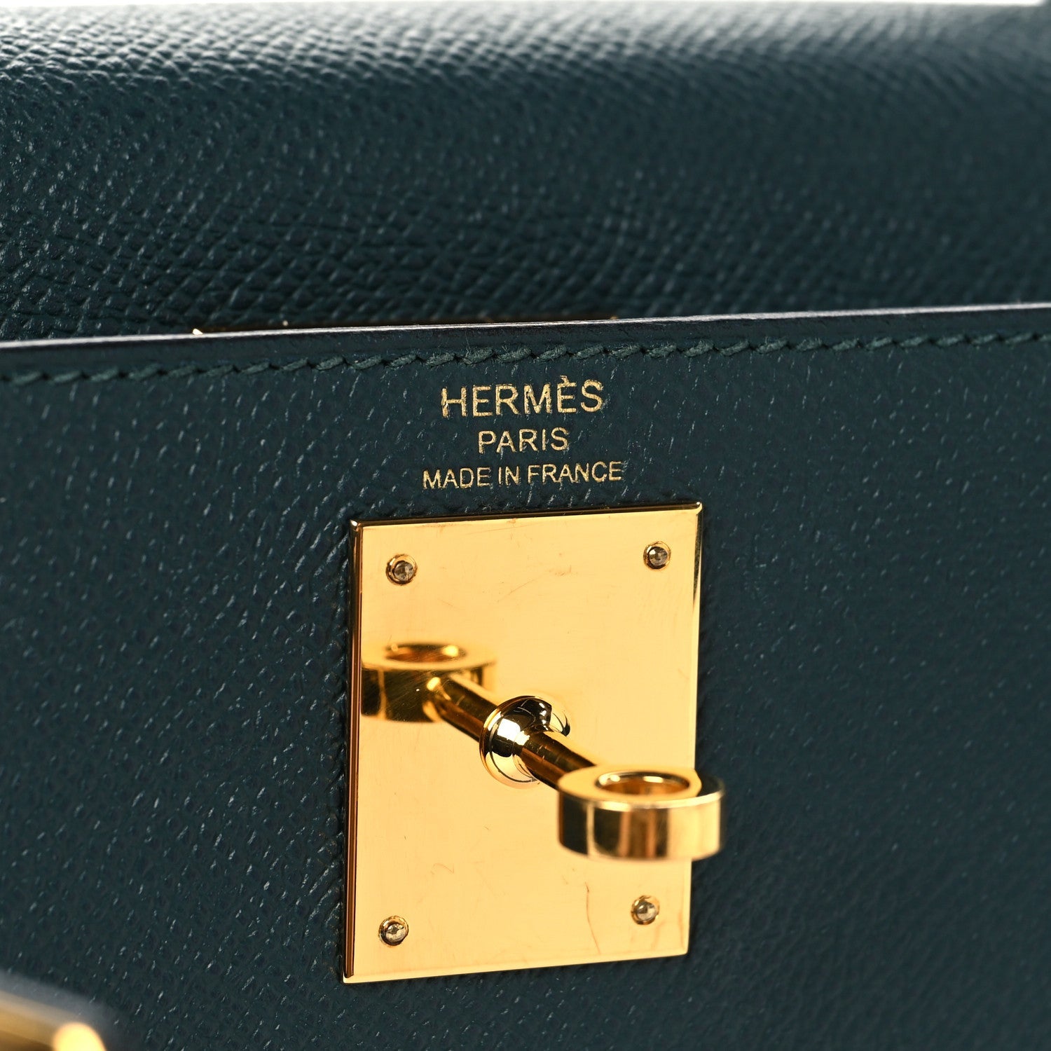 HERMES KELLY 28 SELLIER VERT CYPRESS EPSOM GOLD HARDWARE