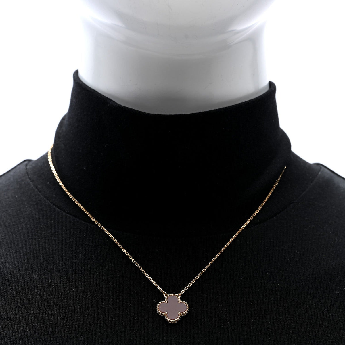 Van Cleef & Arpels Vintage Alhambra Pendant Necklace, Carnelian, 18K Yellow Gold