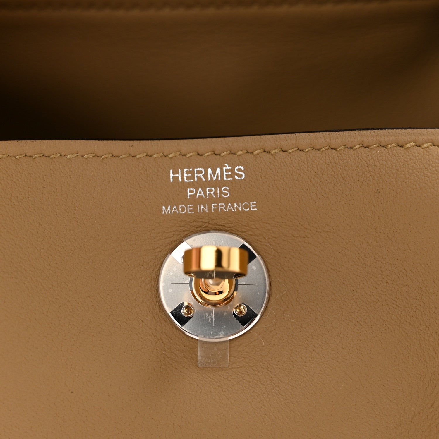 エルメス リンディ 20 Poussiere スイフト ゴールド金具 HERMES LINDY 20 POUSSIERE SWIFT GOLD HARDWARE
