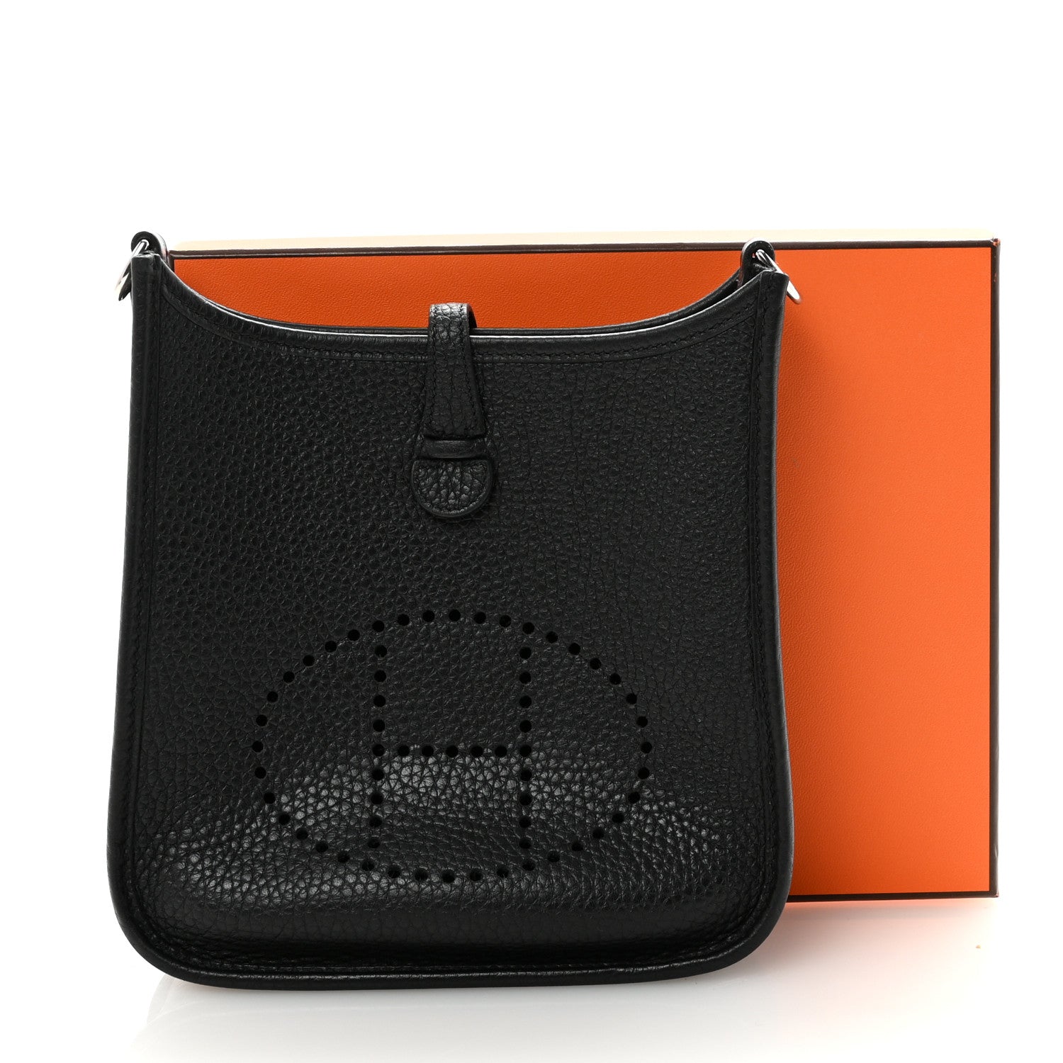 エルメス ミニエヴリン TPM Black トリヨンクレマンス シルバー金具 HERMES MINI EVELYNE TPM BLACK TAURILLON CLEMENCE SILVER HARDWARE
