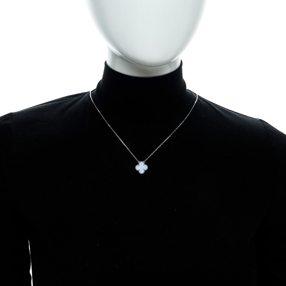 ヴァンクリーフ＆アーペル ヴィンテージアルハンブラ ペンダントネックレス カルセドニー 18K ホワイトゴールド VAN CLEEF & ARPELS VINTAGE ALHAMBRA PENDANT NECKLACE CHALCEDONY 18K WHITE GOLD