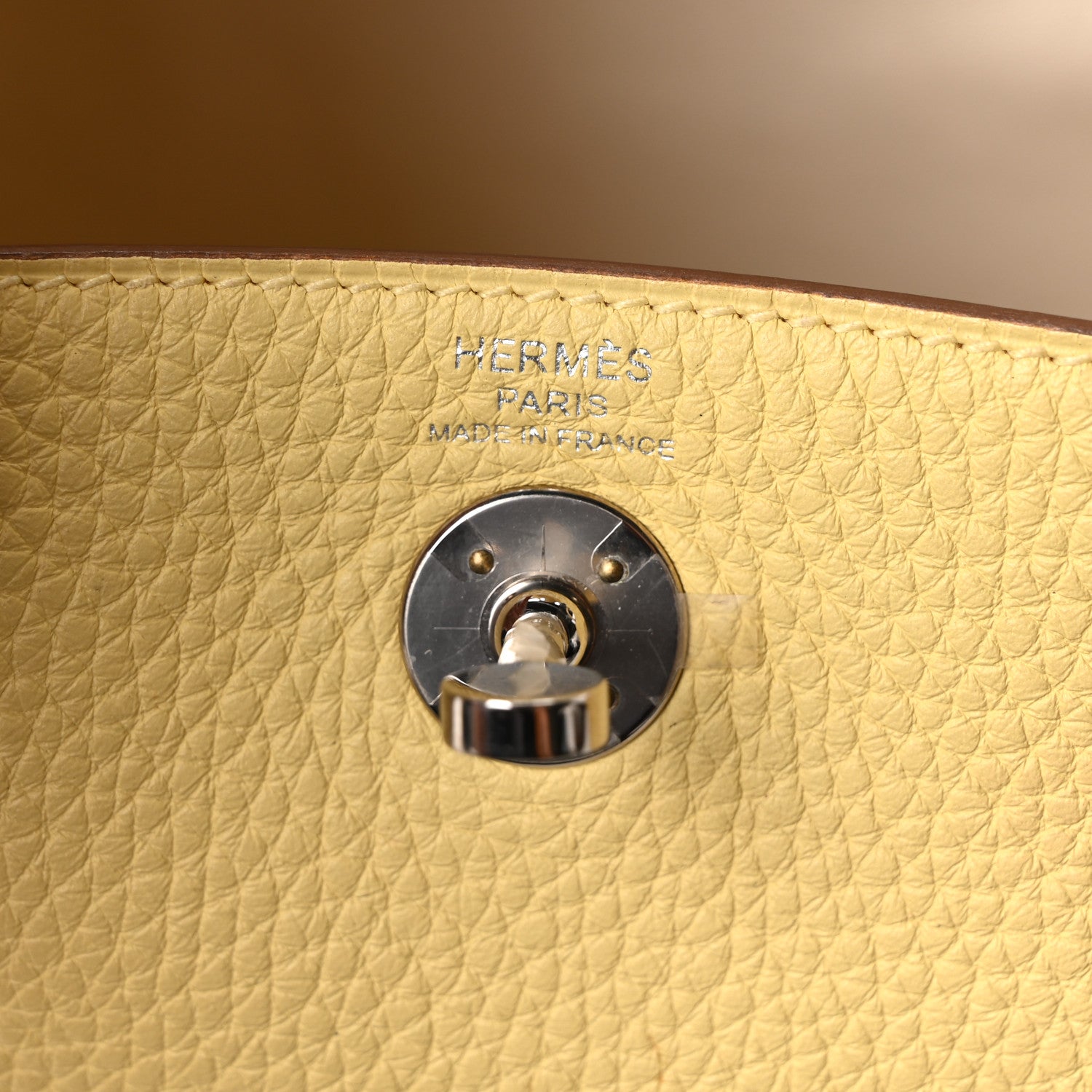 エルメス リンディ 20 ヴェルソ Jaune Poussin Craie トリヨンクレマンス シルバー金具 HERMES LINDY 20 VERSO JAUNE POUSSIN CRAIE TAURILLON CLEMENCE SILVER HARDWARE