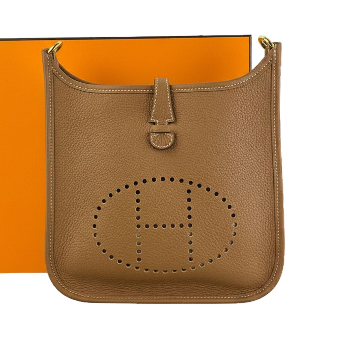 エルメス エヴリン 23 Gold トリヨンクレマンス ゴールド金具 エブリン HERMES EVELYNE 23 GOLD TAURILLON CLEMENCE GOLD HARDWARE