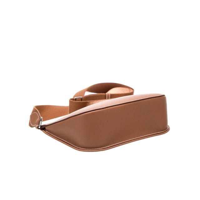 エルメス アトラージュ ショルダーバッグ ゴールド エヴァーカラー エバーカラー シルバー金具 メンズ HERMES ATTELAGE BAG GOLD EVERCOLOR SILVER HARDWARE