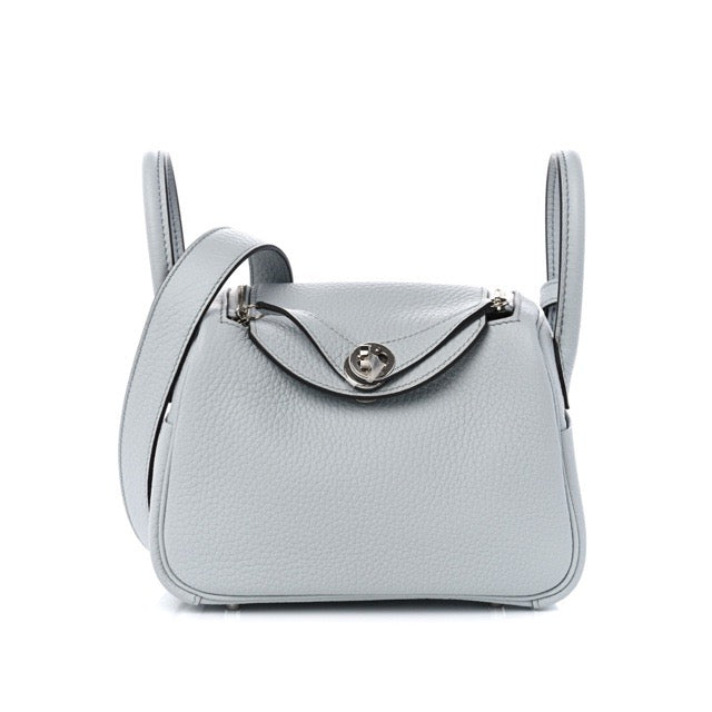 エルメス ミニリンディ 20 ブルーペール トリヨンクレマンス シルバー金具 HERMES MINI LINDY 20 BLEU PALE TAURILLON CLEMENCE SILVER HARDWARE