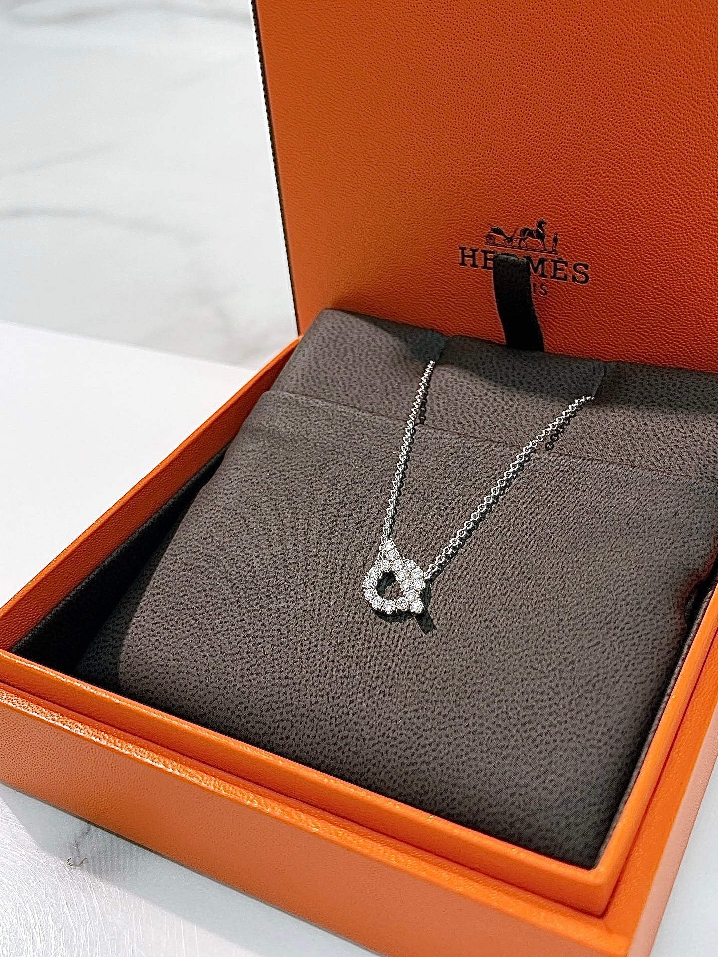 定価以下】エルメス フィネス ホワイトゴールド ダイヤモンド ネックレス HERMES FINESS NECKLACE PENDANT W |  AVENUE TOKYO