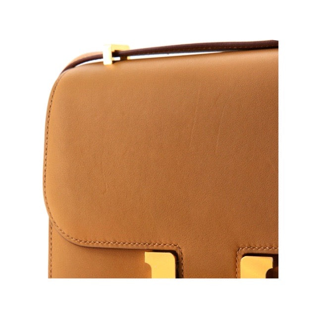 エルメス コンスタンス 18 セサミ スイフト ゴールド金具 ショルダーバッグ ミニコンスタンス HERMES CONSTANCE 18 SESAME SWIFT GOLD HARDWARE【中古】