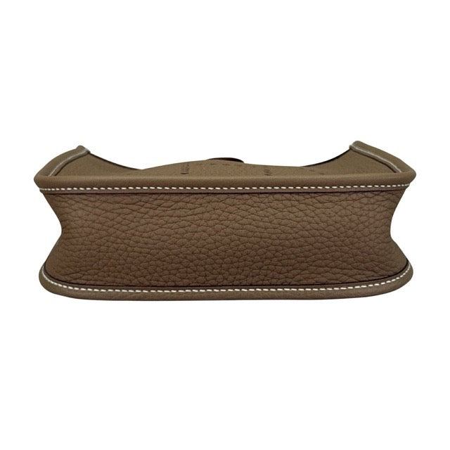 エルメス ミニエヴリン TPM アマゾン サングル カヴァル Etoupe トリヨンクレマンス シルバー金具 HERMES MINI EVELYNE TPM AMAZONE SANGLE CAVALE ETOUPE TAURILLON CLEMENCE SILVER HARDWARE