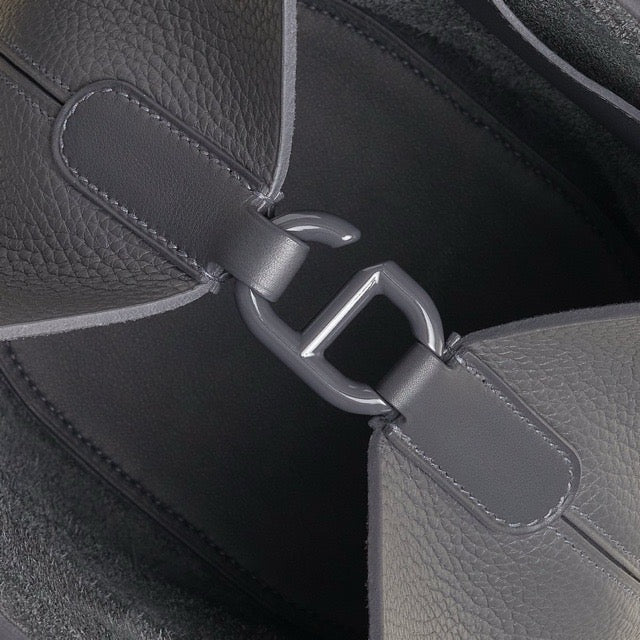 エルメス インザループ 18 モノクローム アルドワーズ トリヨンクレマンス スイフト アルドワーズ金具 HERMES IN-THE-LOOP 18 MONOCHROME ARDOISE TAURILLON CLEMENCE SWIFT ARDOISE HARDWARE