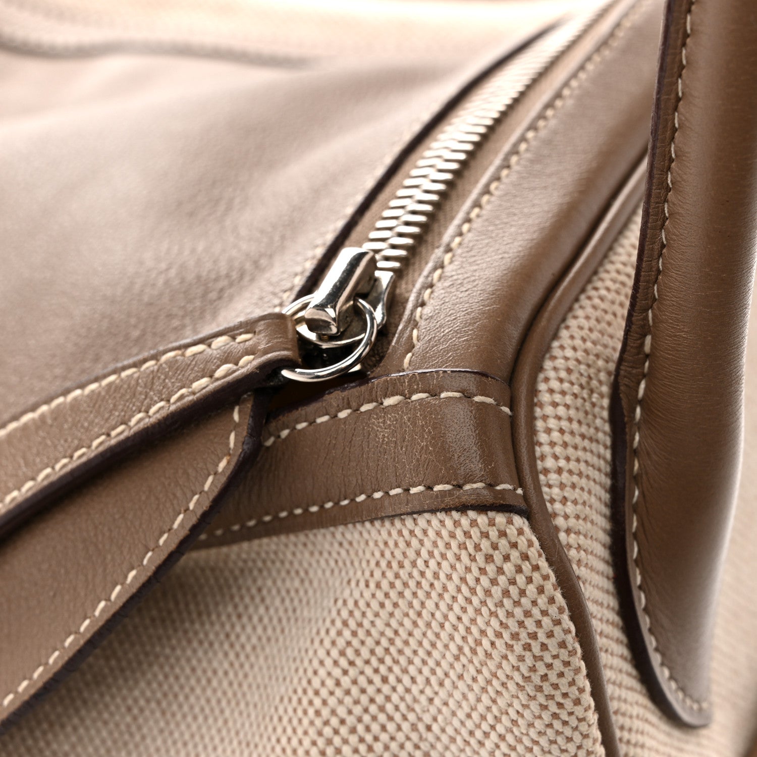 エルメス リンディ 30 Ecru Etoupe スイフト / トワル シルバー金具 HERMES LINDY 30 ECRU ETOUPE SWIFT / TOILE SILVER HARDWARE
