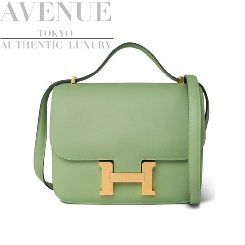 Constance 18 Side View