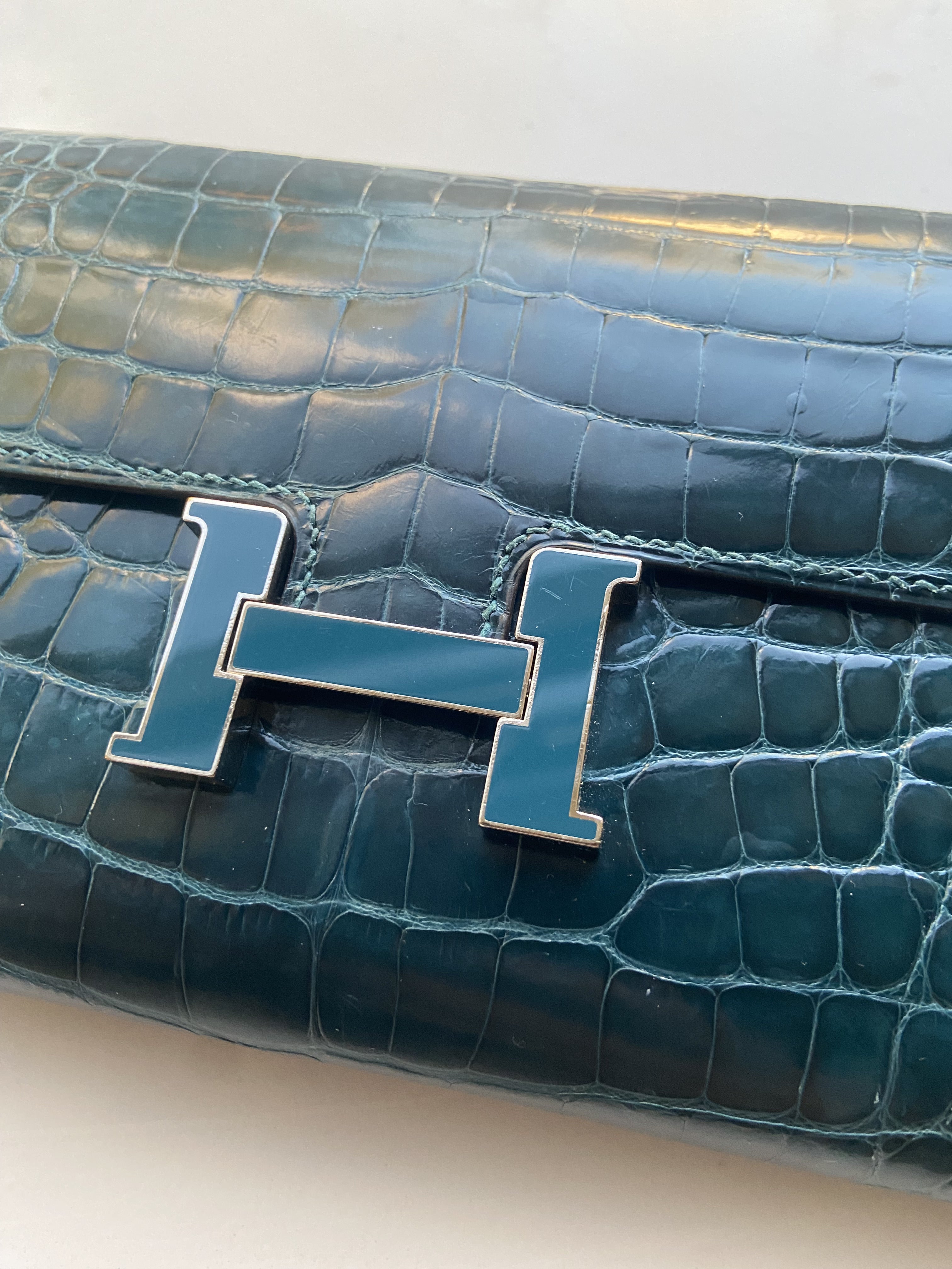 エルメス コンスタンスウォレット シャイニーアリゲーター コルヴェール ラッカー金具 HERMES CONSTANCE LONG WALLET ALLIGATOR CROCODILE COLVERT